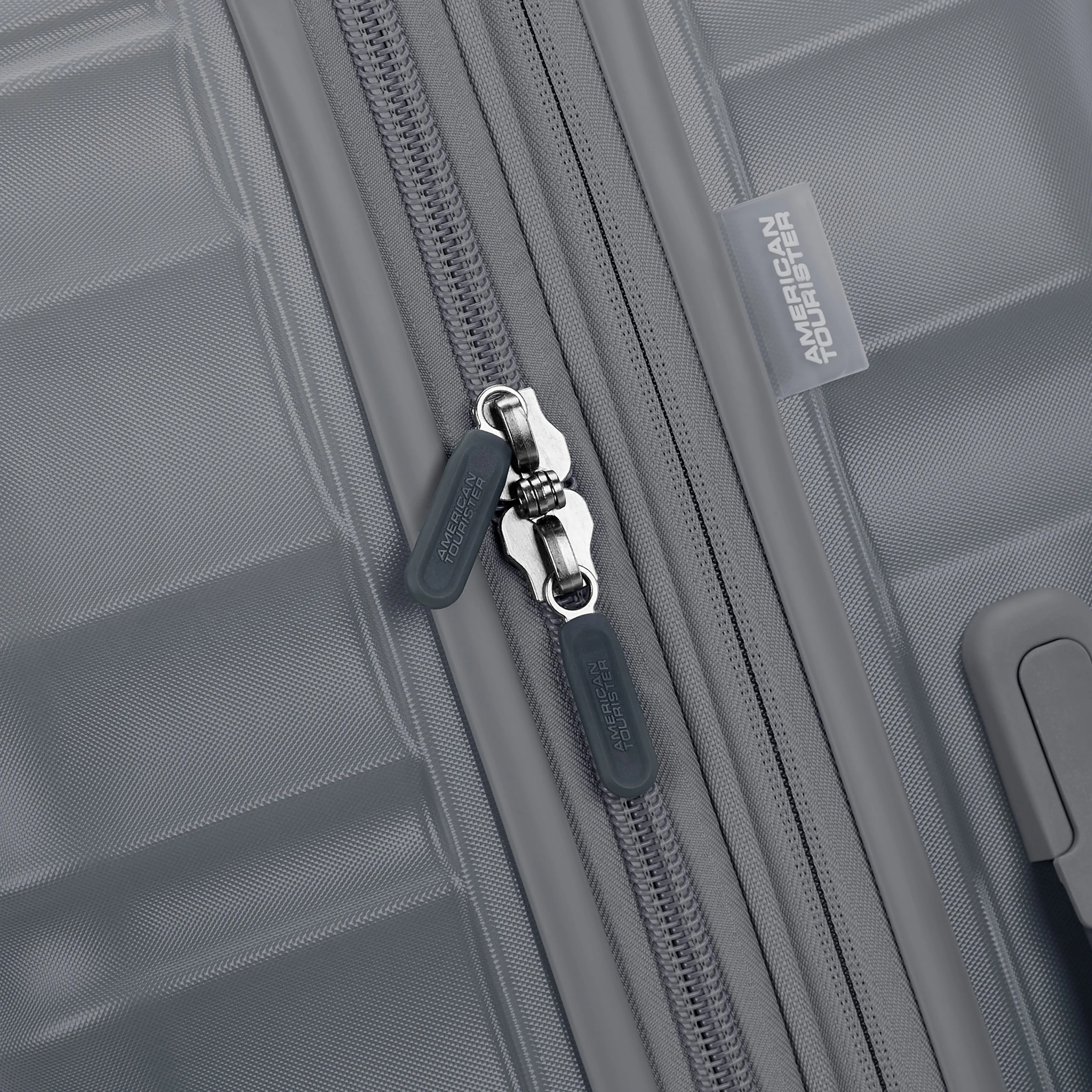 American Tourister Cascade Hardside Lightweight Spinner Luggage