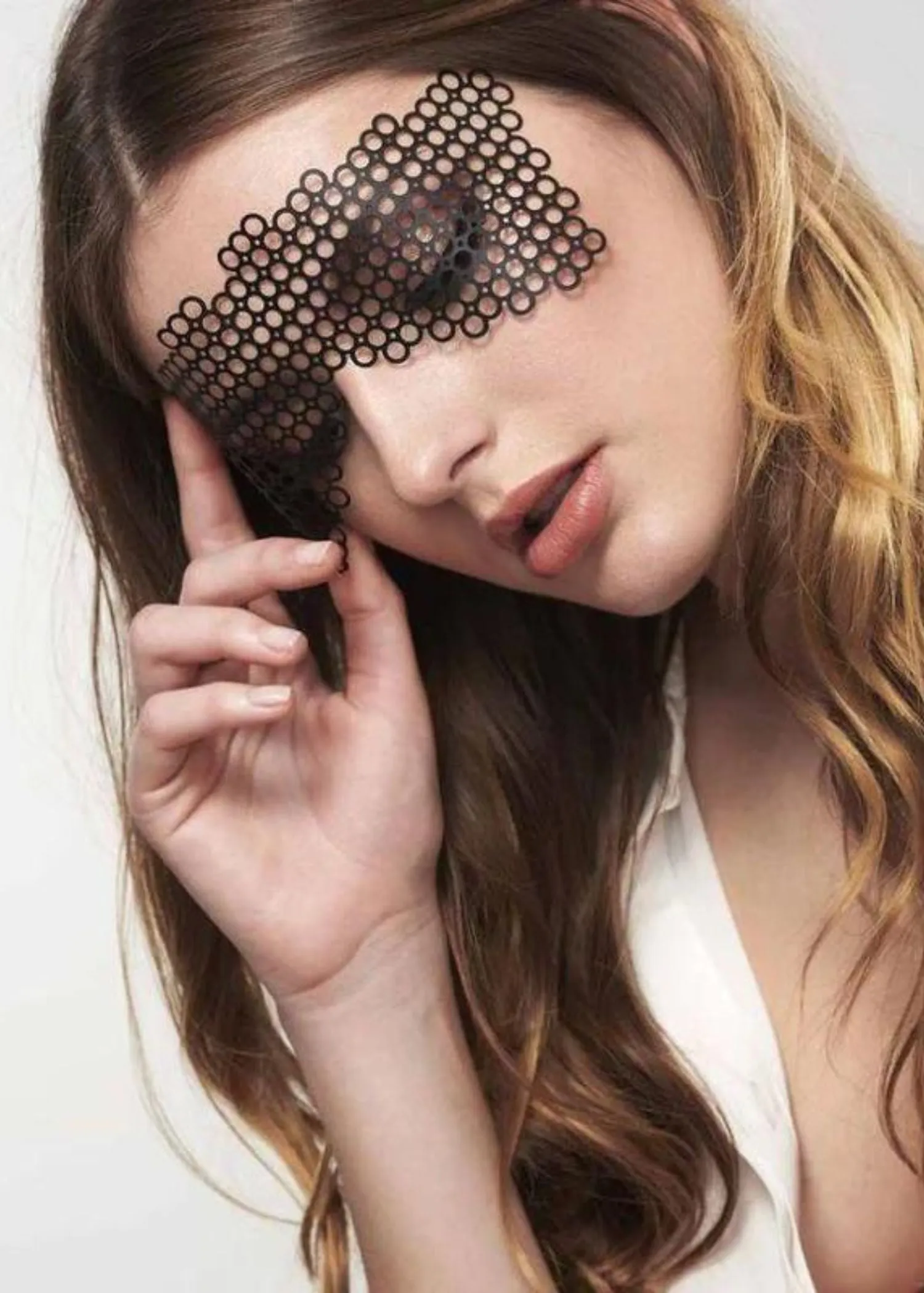 Erika Mask (Black)