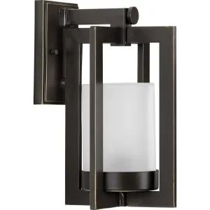 Janssen Collection One-Light Small Wall Lantern