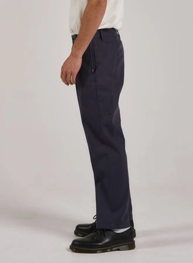 Minimal Thrills Work Chino - Station Navy