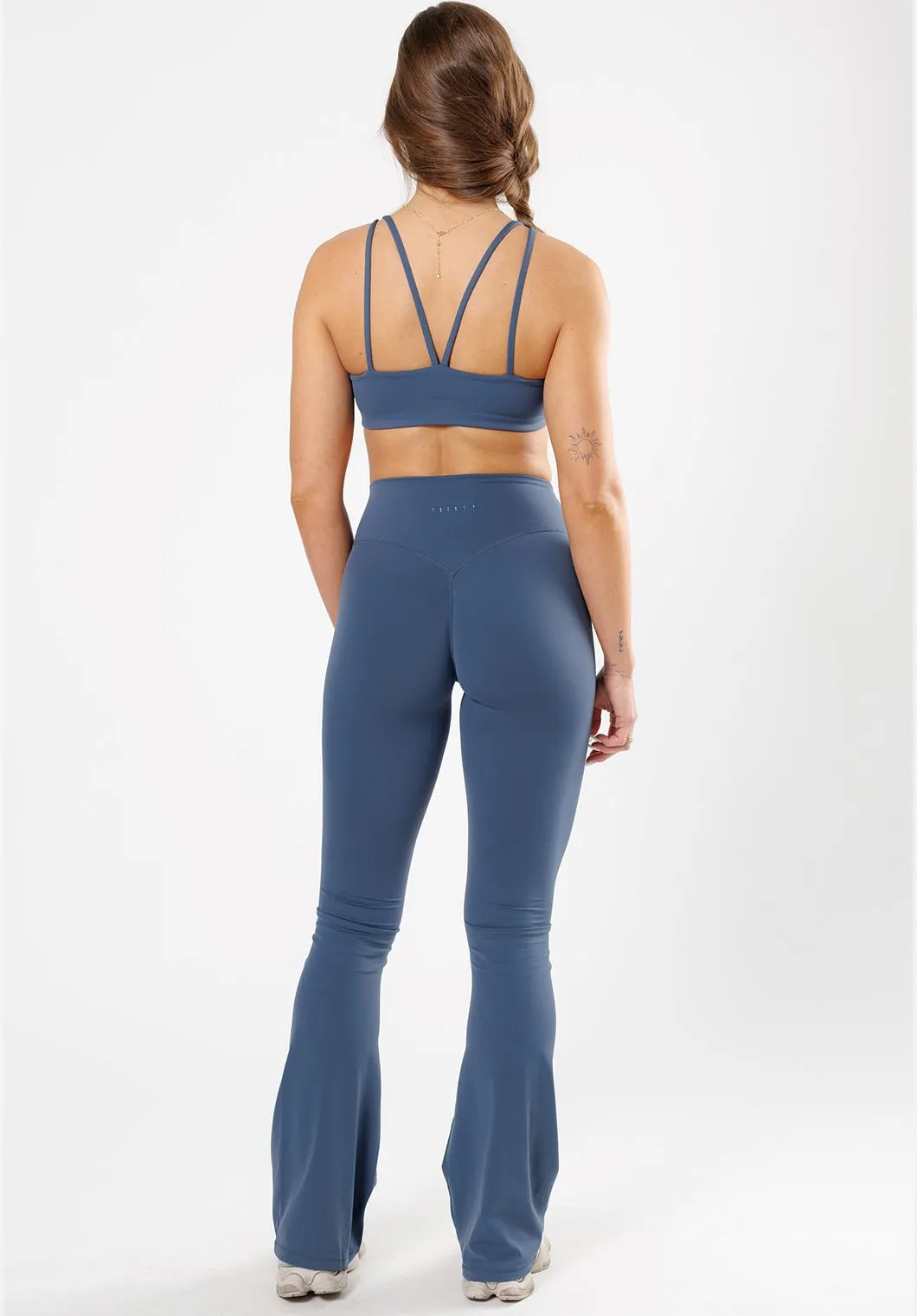 RecStretch Original Sculptseam® Plus Essential Flare Legging 34" Water Sign