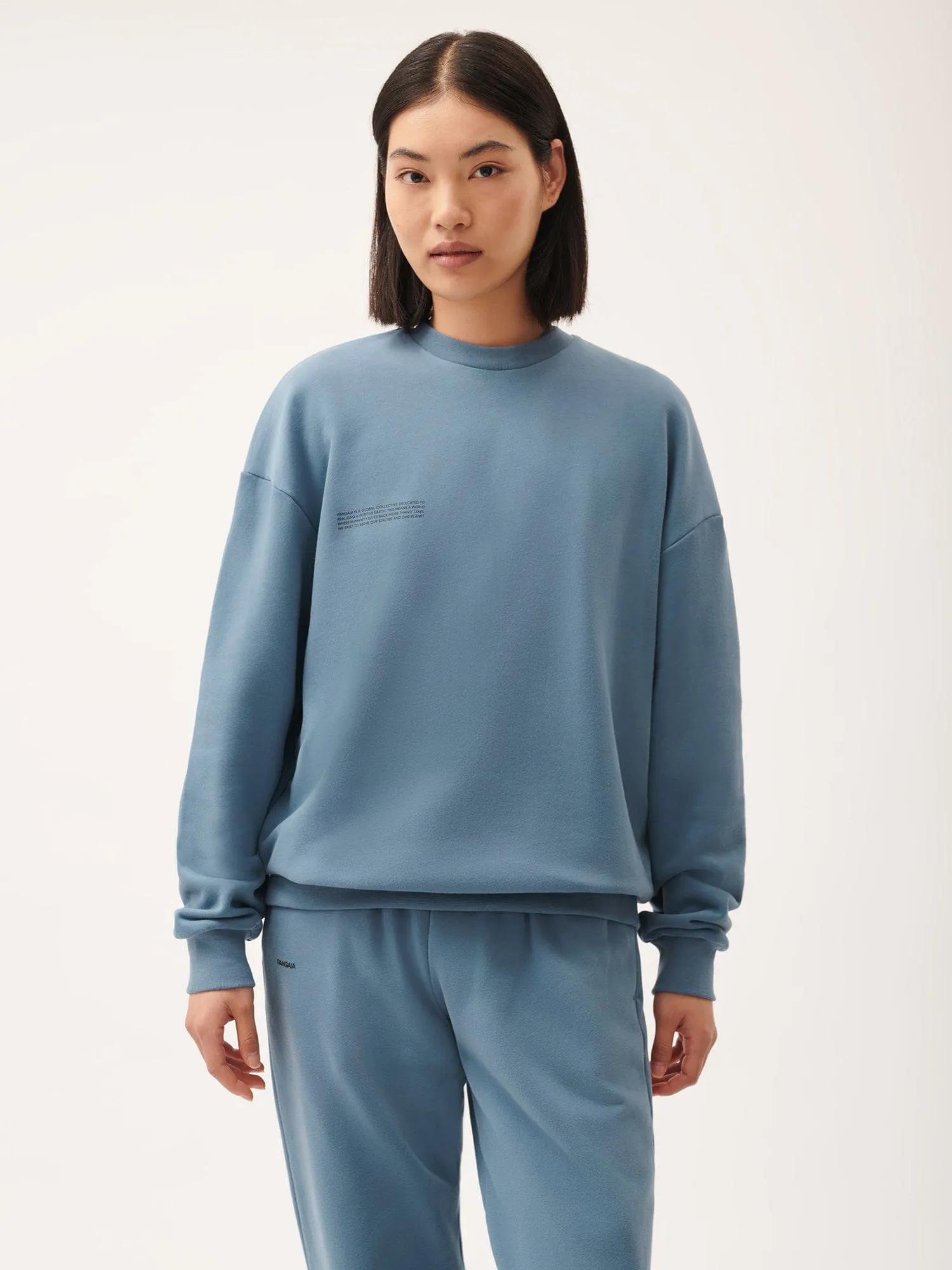 Womens 365 Midweight Sweatshirt—indigo blue